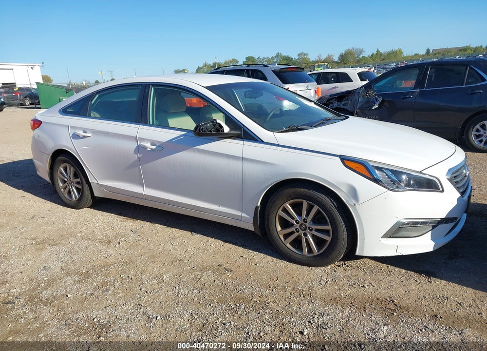 2015 HYUNDAI SONATA SE VIN: 5NPE24AF9FH223496