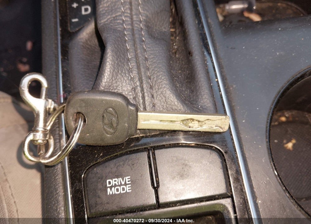 2015 HYUNDAI SONATA SE VIN: 5NPE24AF9FH223496