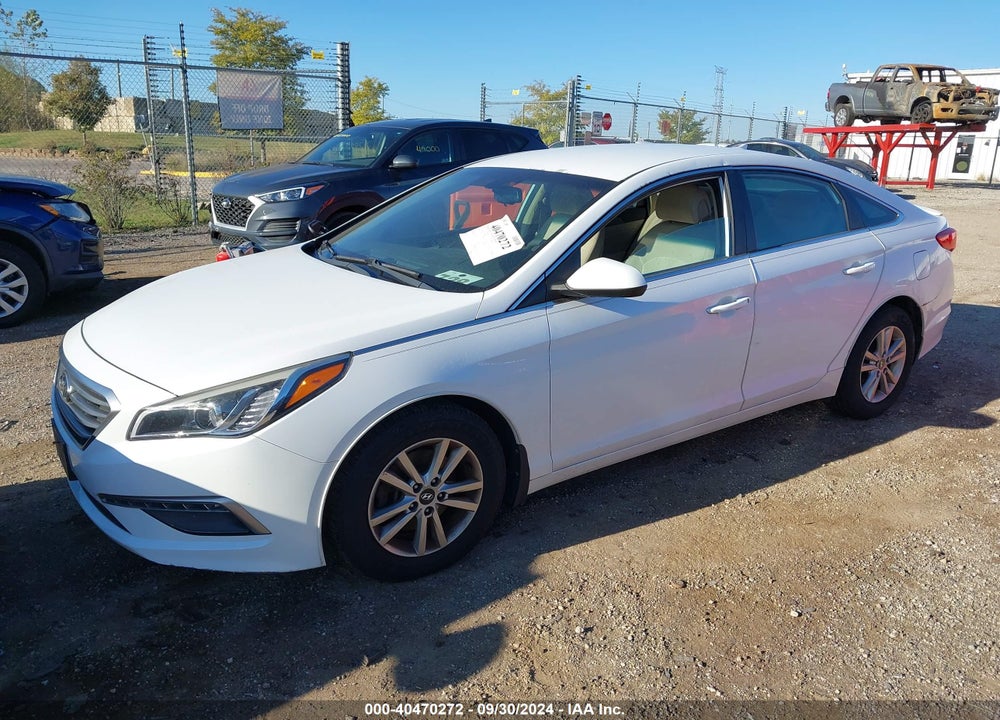 2015 HYUNDAI SONATA SE VIN: 5NPE24AF9FH223496