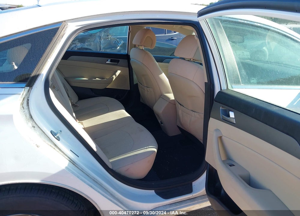 2015 HYUNDAI SONATA SE VIN: 5NPE24AF9FH223496