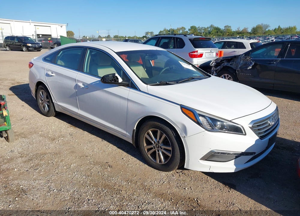 2015 HYUNDAI SONATA SE VIN: 5NPE24AF9FH223496