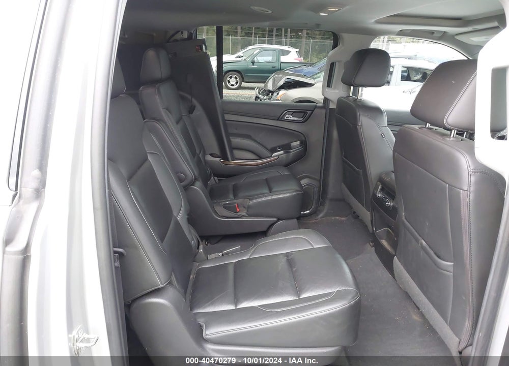 2019 CHEVROLET SUBURBAN LT VIN: 1GNSKHKC7KR289442