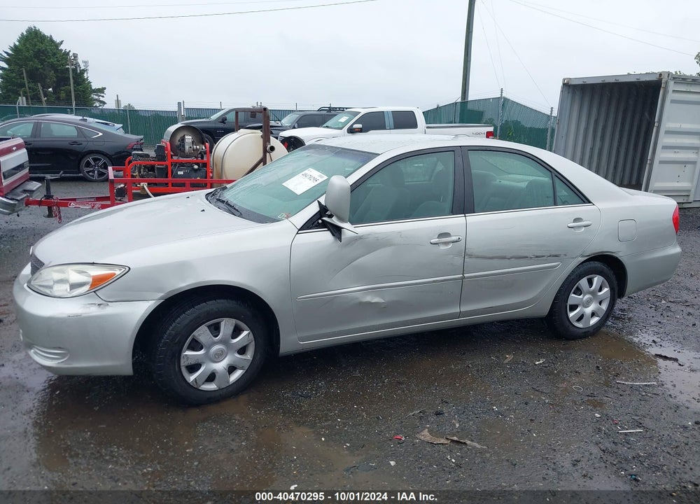 2004 TOYOTA CAMRY LE VIN: 4T1BE32KX4U801006