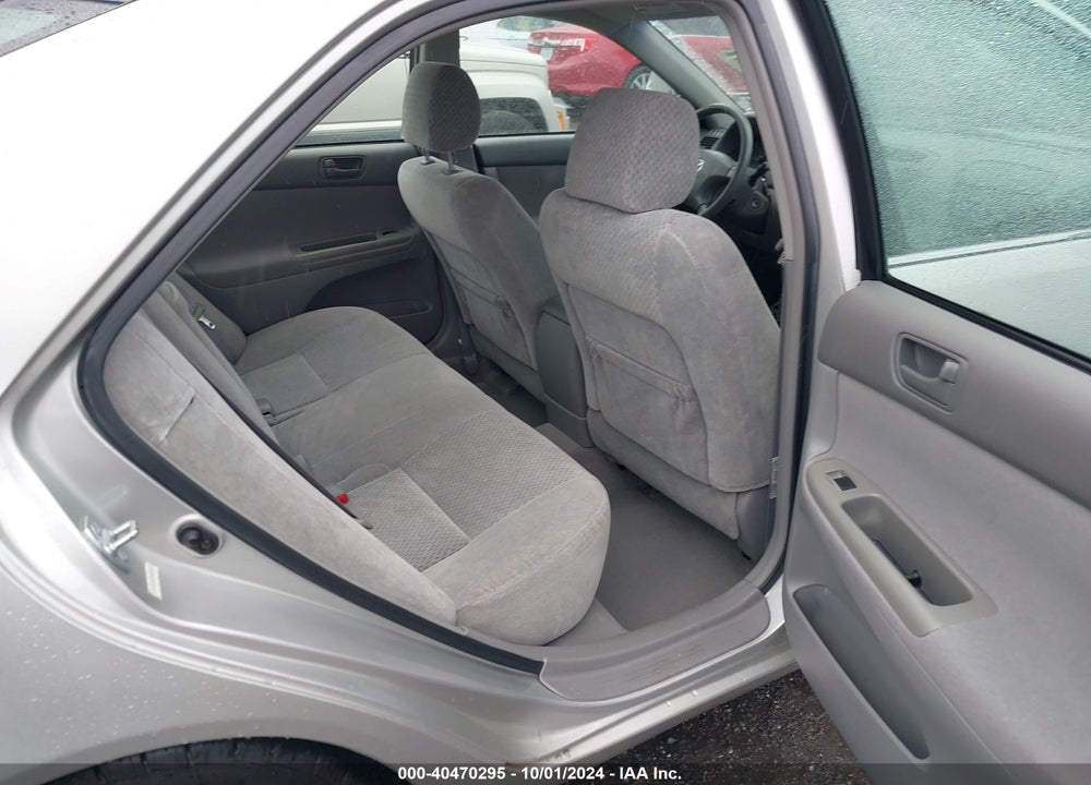 2004 TOYOTA CAMRY LE VIN: 4T1BE32KX4U801006