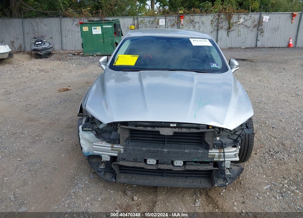 2015 FORD FUSION SE VIN: 3FA6P0H71FR100100