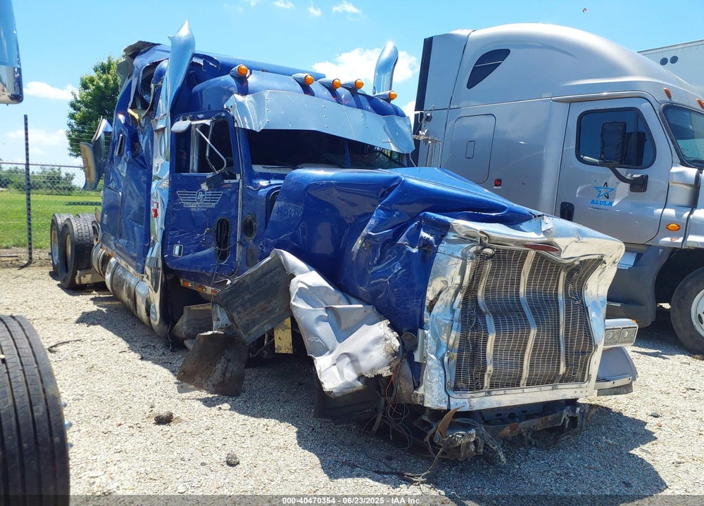 2001 PETERBILT 379 VIN: 1XP5DB9X61N570075