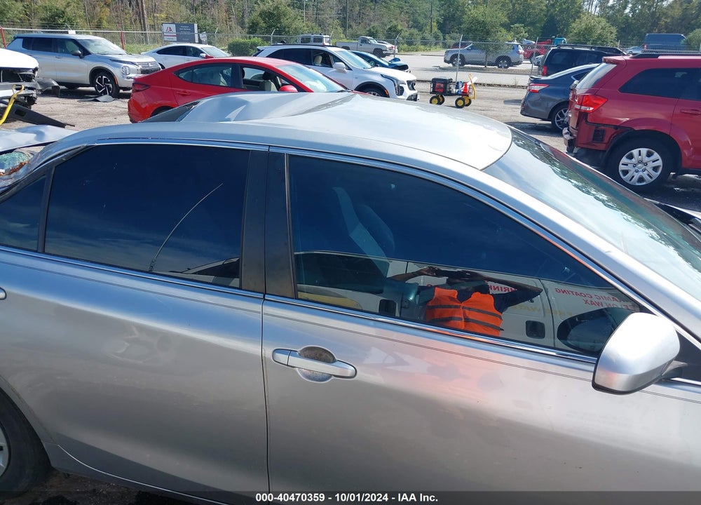 2017 TOYOTA CAMRY LE VIN: 4T1BF1FK5HU295506
