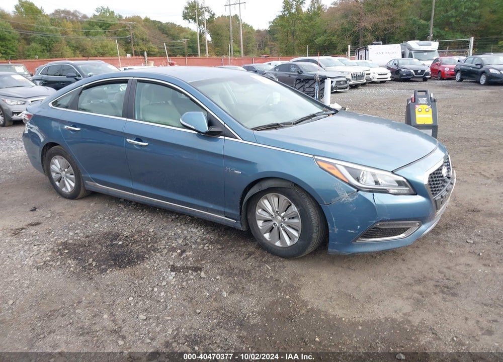 2016 HYUNDAI SONATA HYBRID SE VIN: KMHE24L14GA035474