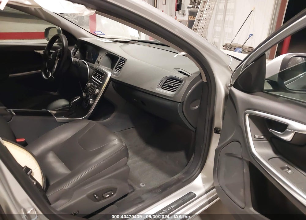 2016 VOLVO S60 T5 DRIVE-E PREMIER VIN: YV126MFK3G2408301