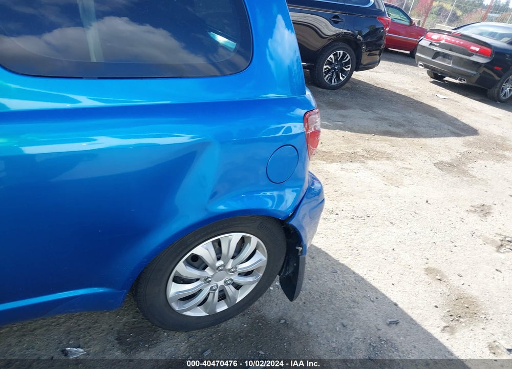 2005 TOYOTA ECHO VIN: JTDAT123150084023