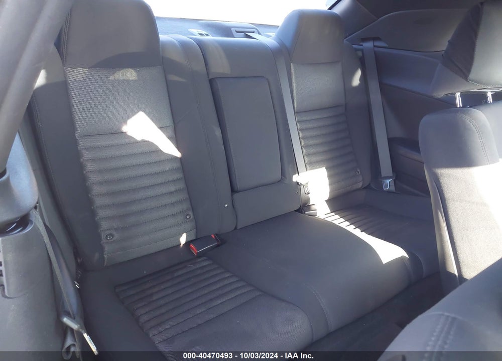 2013 DODGE CHALLENGER SXT VIN: 2C3CDYAG1DH569473