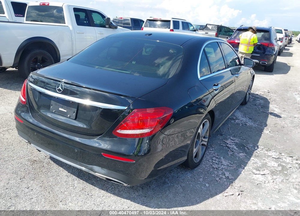 2018 MERCEDES-BENZ E 300 VIN: WDDZF4JB5JA384212