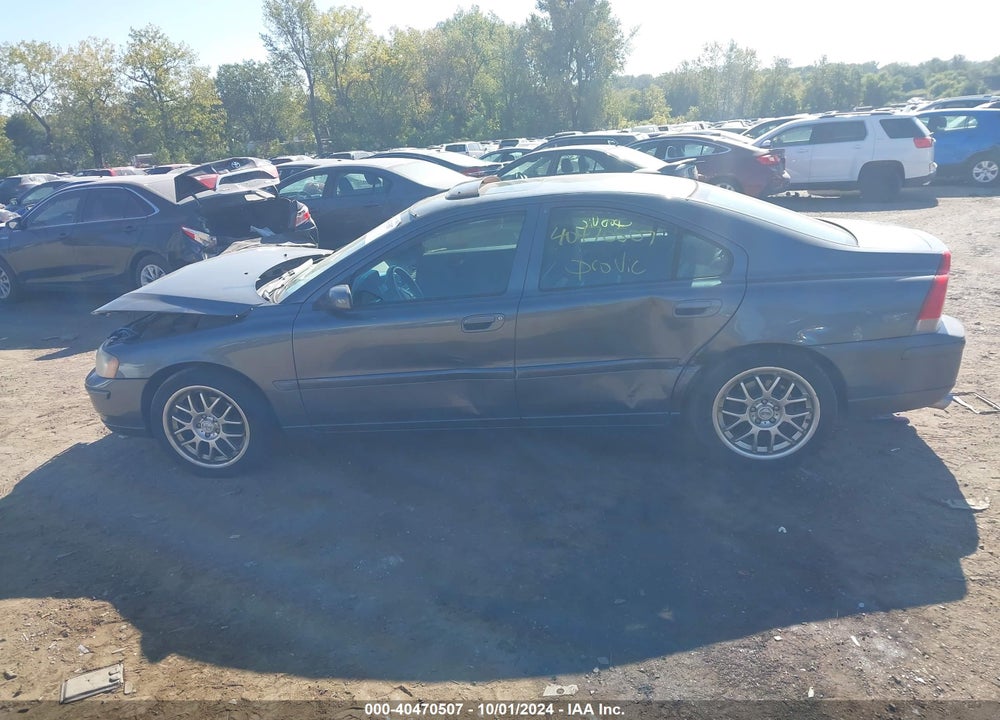 2006 VOLVO S60 2.5T VIN: YV1RS592762500358