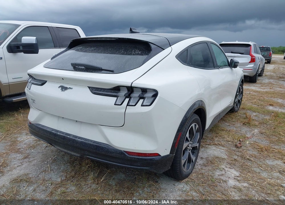 2022 FORD MUSTANG MACH-E PREMIUM VIN: 3FMTK3SU7NMA50144