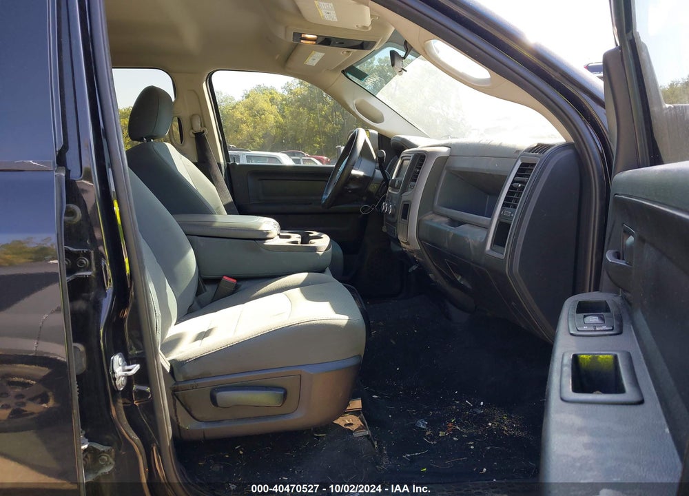 2017 RAM 2500 TRADESMAN 4X4 6'4 BOX VIN: 3C6UR5CL0HG658197