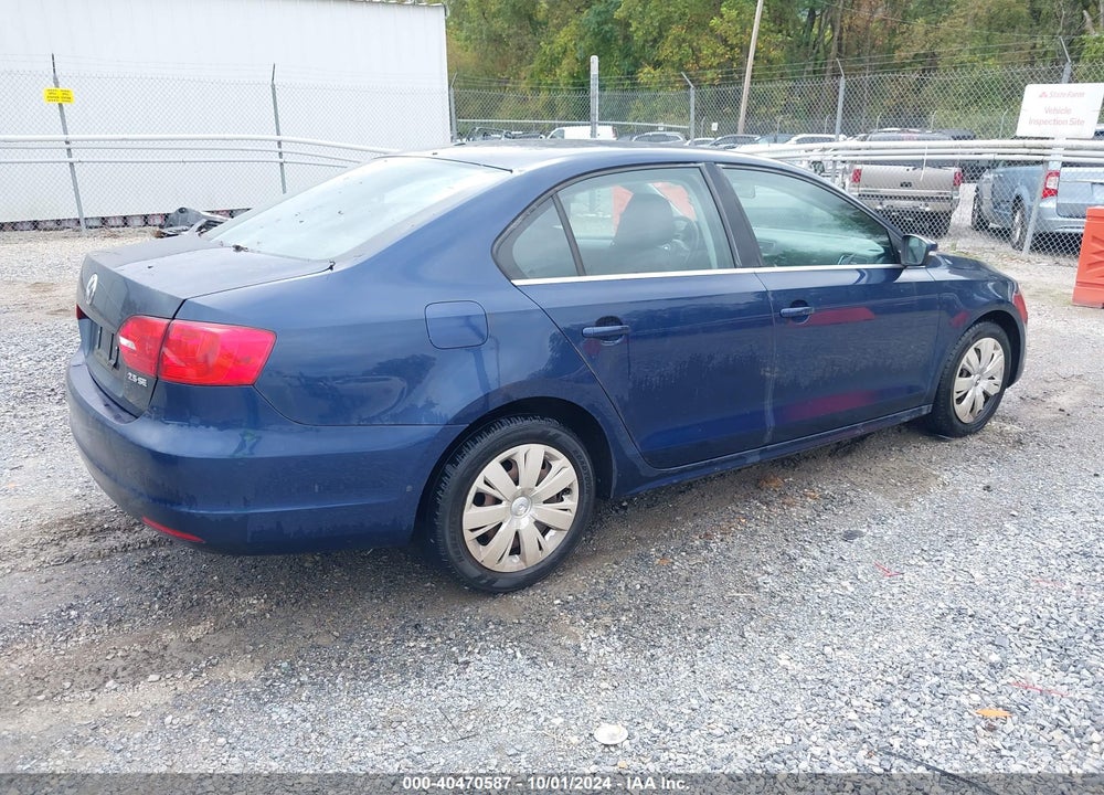 2013 VOLKSWAGEN JETTA 2.5L SE VIN: 3VWDP7AJ1DM375828