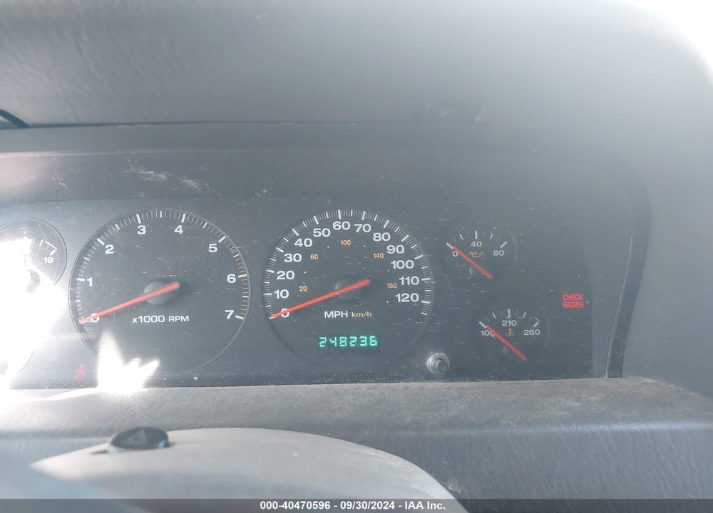 2000 JEEP GRAND CHEROKEE LAREDO VIN: 1J4GW48S9YC227461
