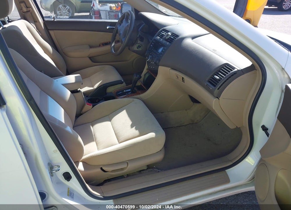 2005 HONDA ACCORD 2.4 EX VIN: 1HGCM56745A086161