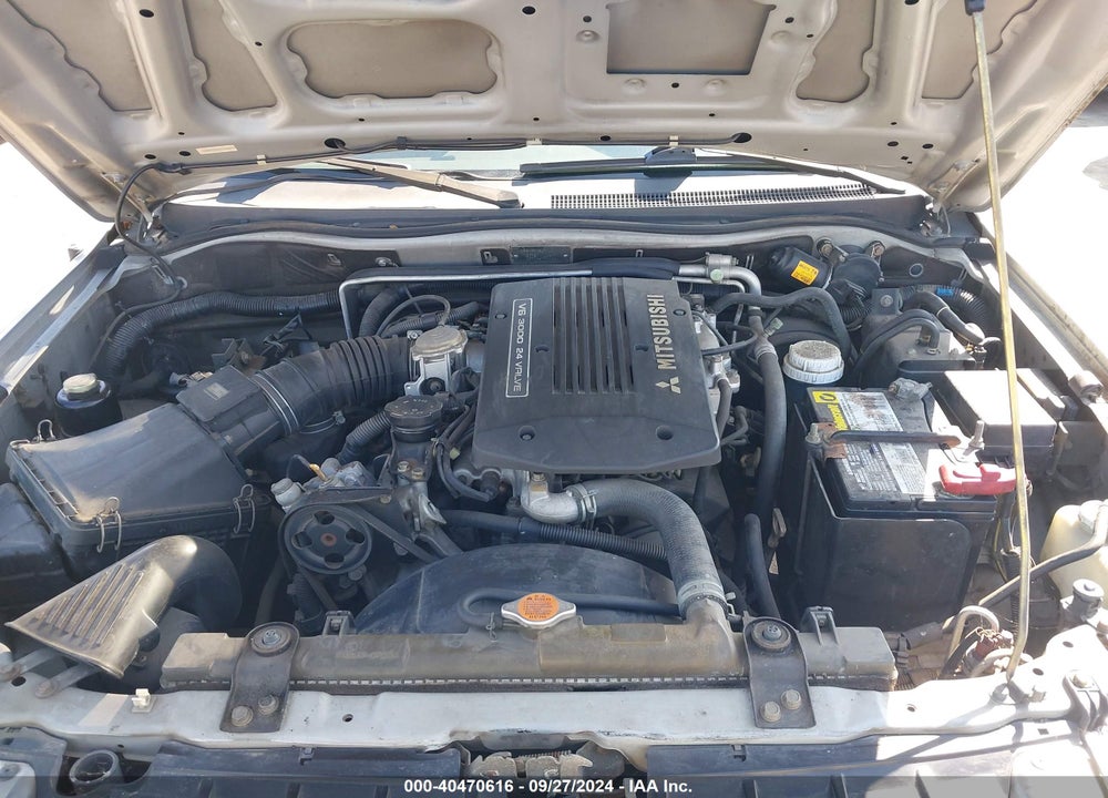 2000 MITSUBISHI MONTERO SPORT LS/XLS VIN: JA4LS31H6YP813997