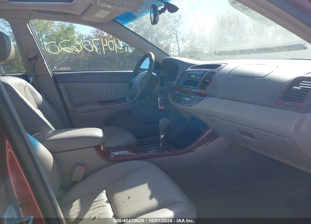 2002 TOYOTA CAMRY XLE VIN: 4T1BE30K82U049662