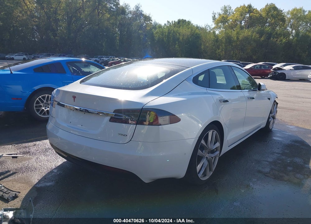 2018 TESLA MODEL S VIN: 5YJSA1E26JF245247