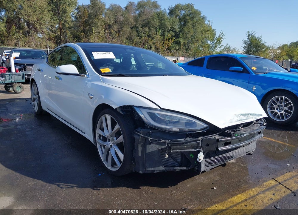 2018 TESLA MODEL S VIN: 5YJSA1E26JF245247