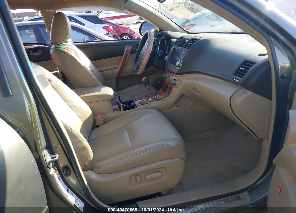 2010 TOYOTA HIGHLANDER LIMITED V6 VIN: 5TDDK3EHXAS006771