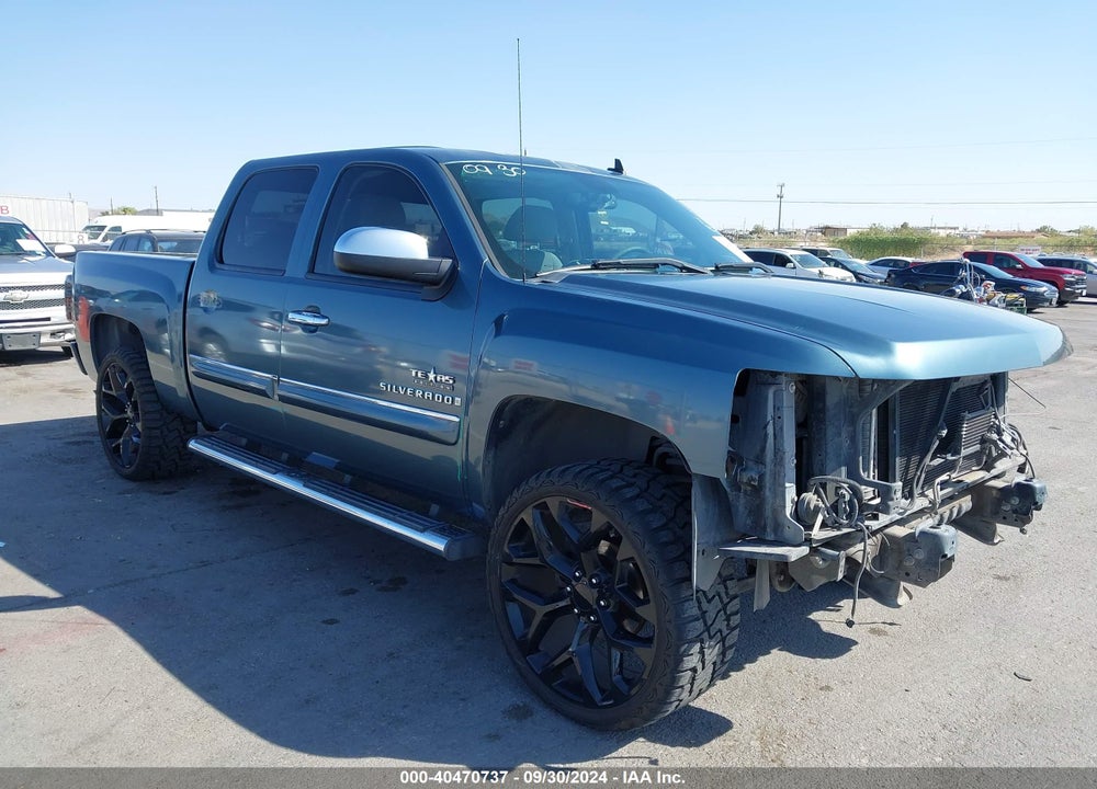2009 CHEVROLET SILVERADO 1500 LT VIN: 3GCEC23039G276587