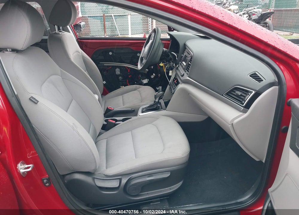 2017 HYUNDAI ELANTRA SE VIN: KMHD74LFXHU429019