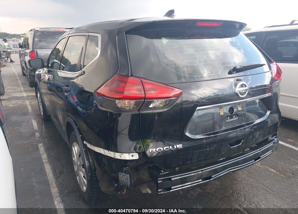 2018 NISSAN ROGUE S VIN: 5N1AT2MT2JC767288