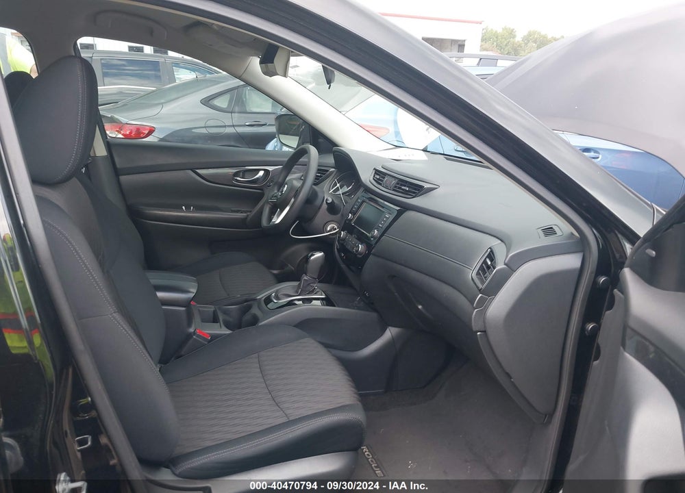 2018 NISSAN ROGUE S VIN: 5N1AT2MT2JC767288