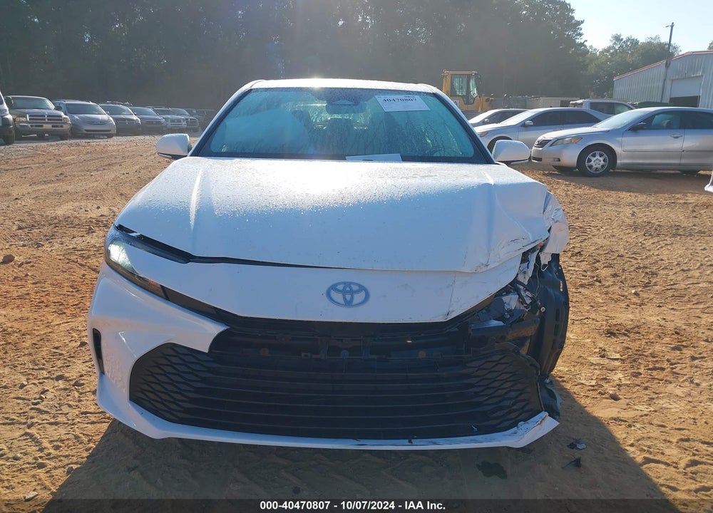 2025 TOYOTA CAMRY LE VIN: 4T1DAACK0SU047084