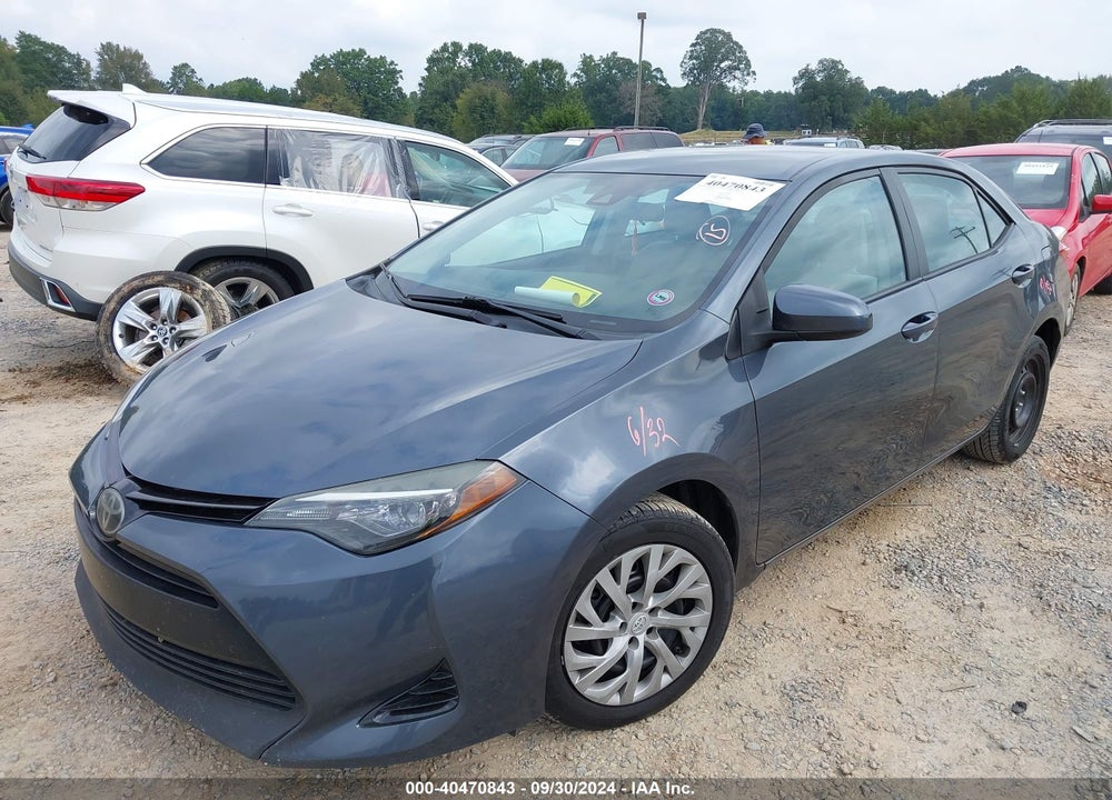 2018 TOYOTA COROLLA LE VIN: 2T1BURHE4JC003119