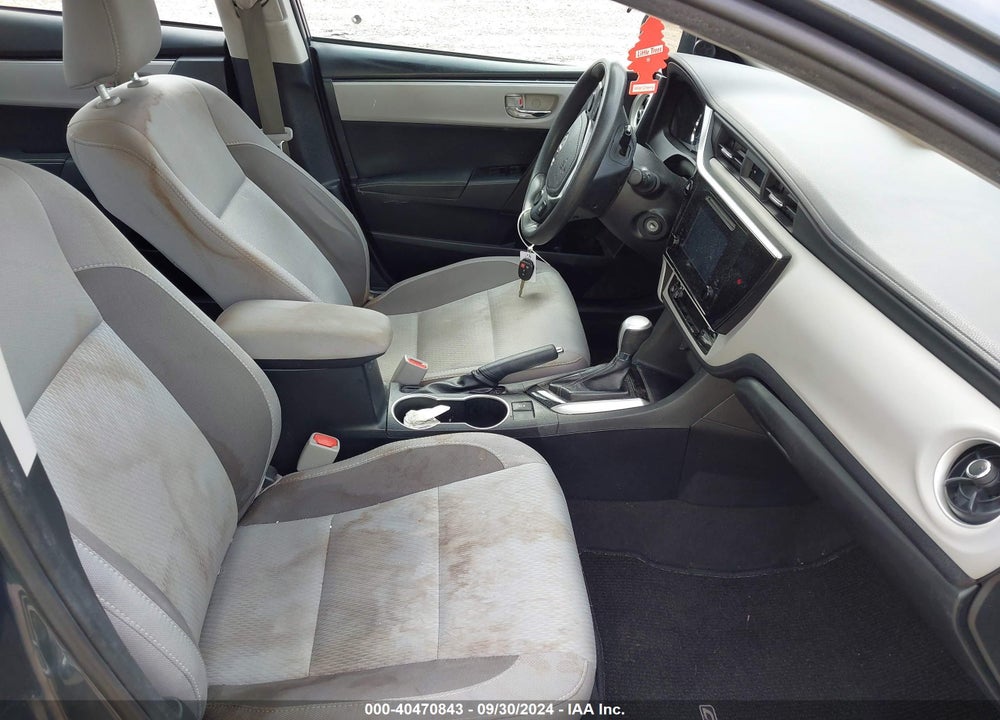 2018 TOYOTA COROLLA LE VIN: 2T1BURHE4JC003119