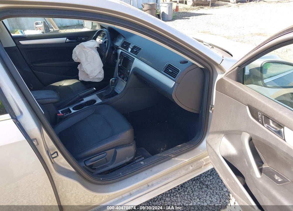 2013 VOLKSWAGEN PASSAT 2.0L TDI SE VIN: 1VWBN7A34DC065883