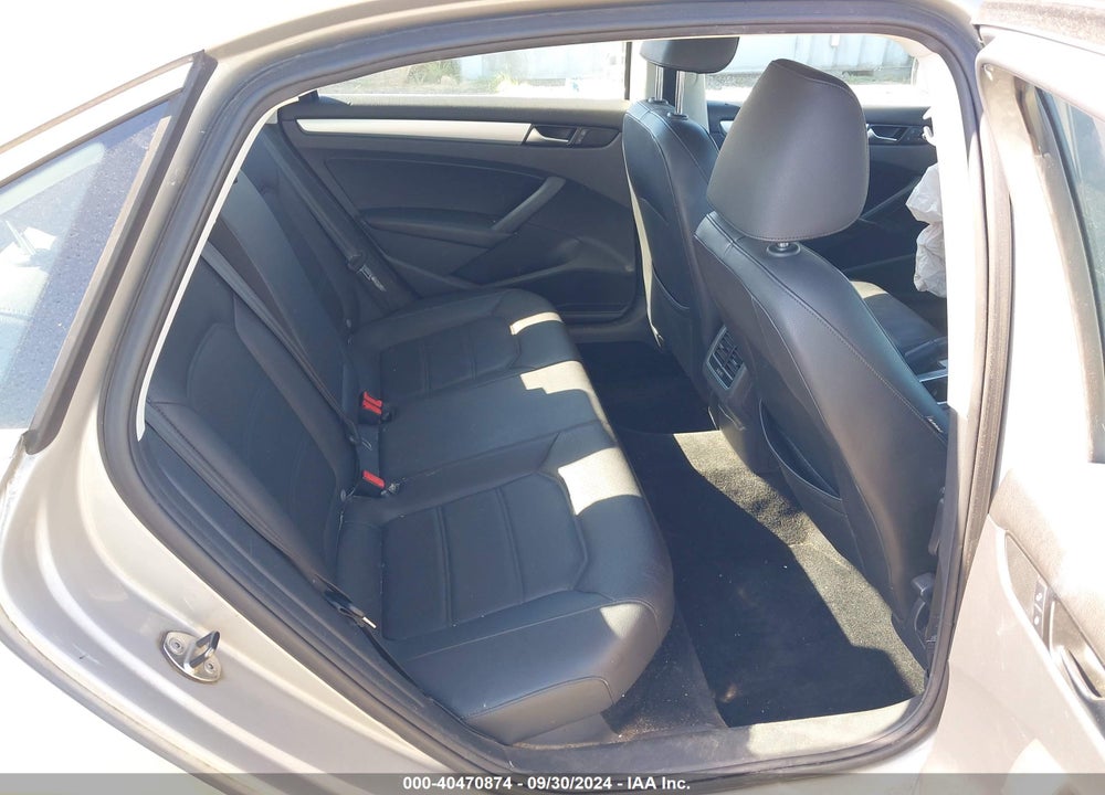 2013 VOLKSWAGEN PASSAT 2.0L TDI SE VIN: 1VWBN7A34DC065883