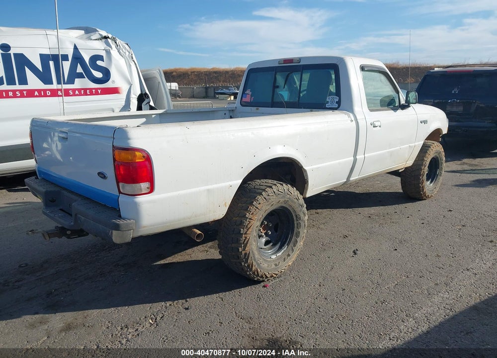 1998 FORD RANGER VIN: 1FTYR11X9WPB60999