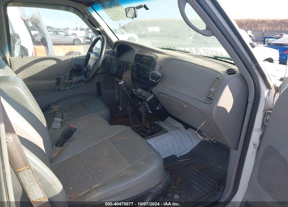 1998 FORD RANGER VIN: 1FTYR11X9WPB60999