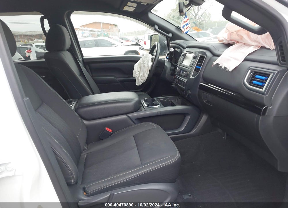 2018 NISSAN TITAN XD SV DIESEL VIN: 1N6BA1F47JN528853