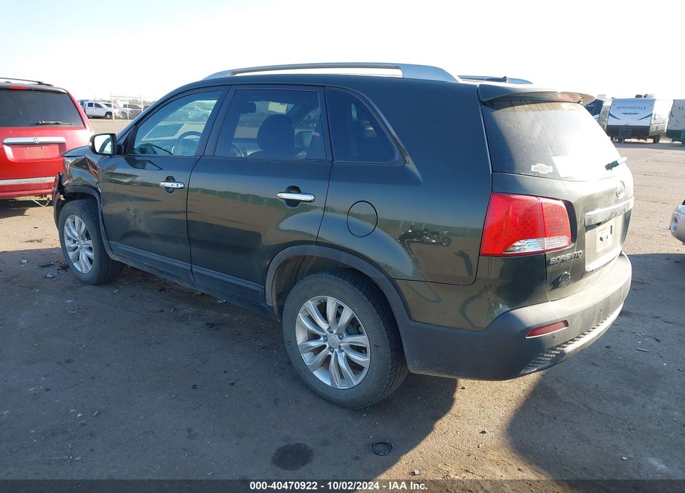 2011 KIA SORENTO EX VIN: 5XYKU4A18BG114465