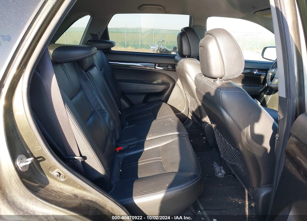 2011 KIA SORENTO EX VIN: 5XYKU4A18BG114465