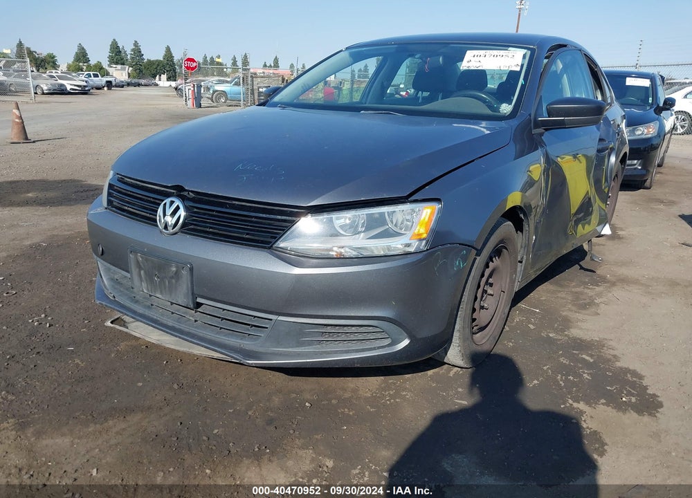 2011 VOLKSWAGEN JETTA 2.0L S VIN: 3VW2K7AJ9BM367558