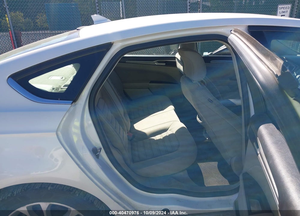 2019 FORD FUSION SE VIN: 3FA6P0HD5KR163281