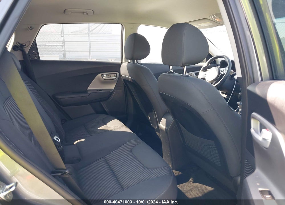 2018 KIA NIRO LX VIN: KNDCB3LC8J5156922