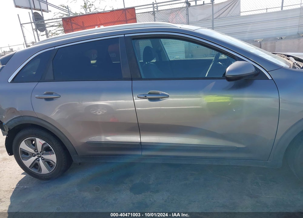 2018 KIA NIRO LX VIN: KNDCB3LC8J5156922