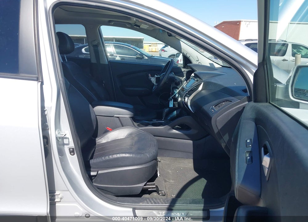 2012 HYUNDAI TUCSON VIN: KM8JU3AC7CU488178