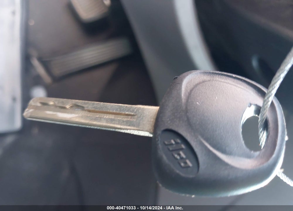 2014 HYUNDAI SONATA GLS VIN: 5NPEB4AC5EH856176