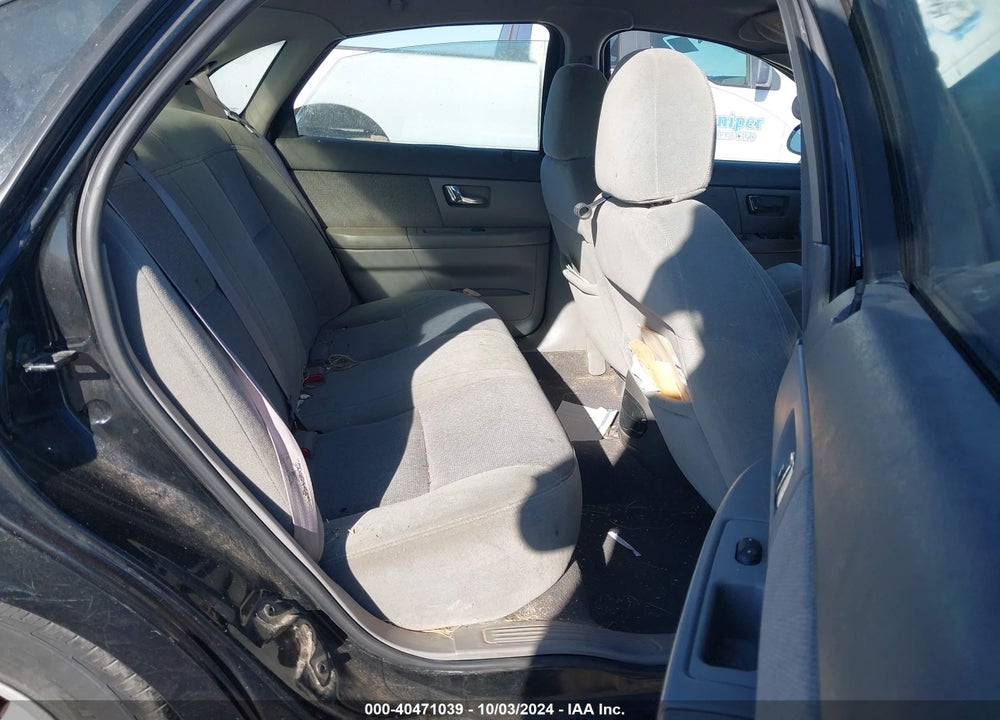 2000 FORD TAURUS SE VIN: 1FAFP5325YG169942