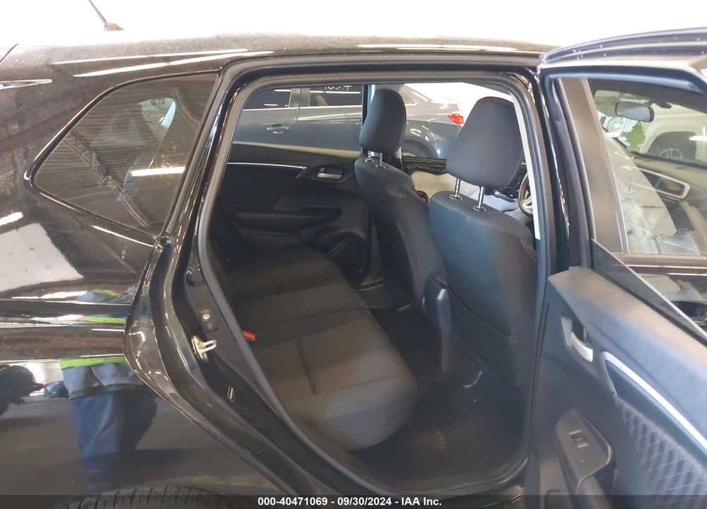 2018 HONDA FIT SPORT VIN: 3HGGK5H64JM724045
