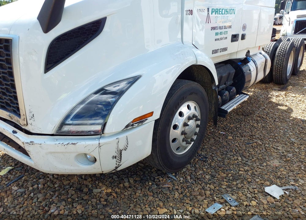 2018 VOLVO VNR VIN: 4V4WC9EJ6JN902295
